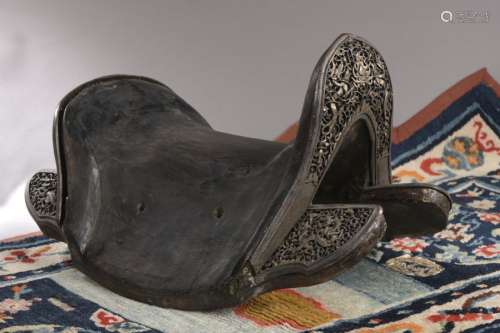 TIBET XIXth century Saddle in wood and iron partia…