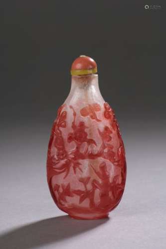 CHINA XIXth century Piriform snuffbox bottle in re…