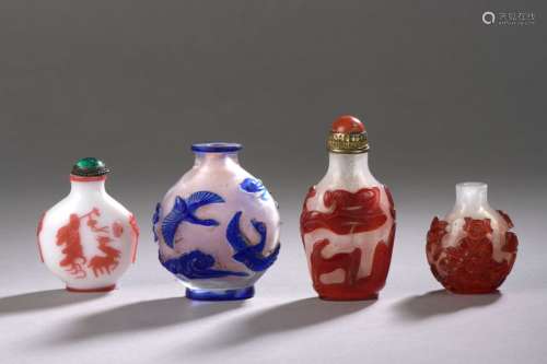 CHINA 20th century Set of four overlay glass snuff…