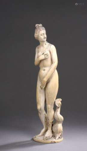 VENUS modest ivory carved in the round hump after …