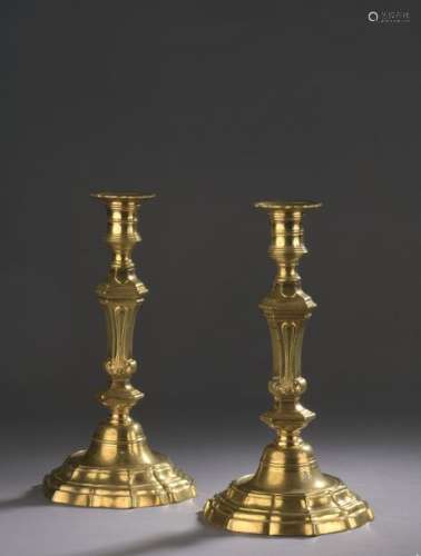PAIR OF FLAMBEAUX in gilded bronze, the baluster s…