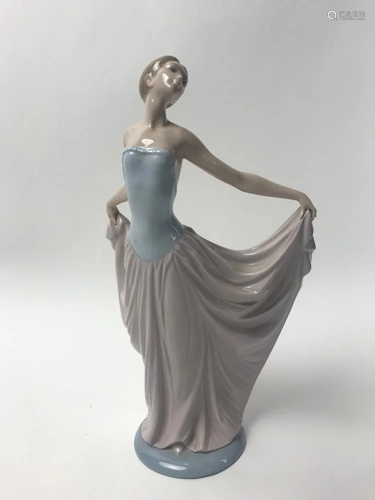 Lladro Dancer Woman Porcelain Figurine