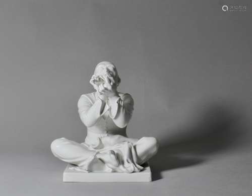 A Meissen White-Glazed Figure of a Tailor
德国梅森白瓷人物塑像