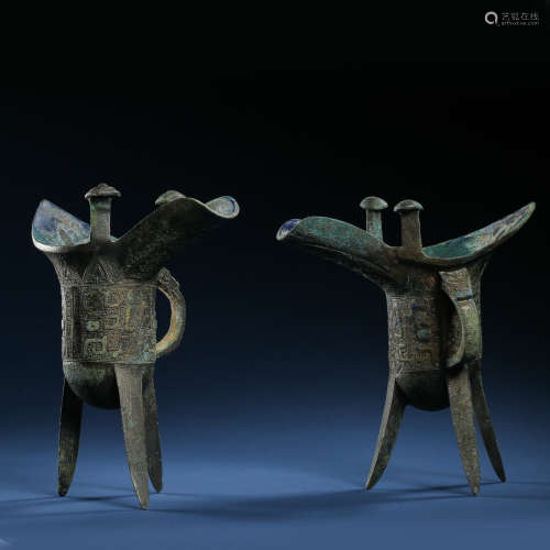 ANCIENT CHINESE BRONZE GOBLET 中國古代青銅爵杯