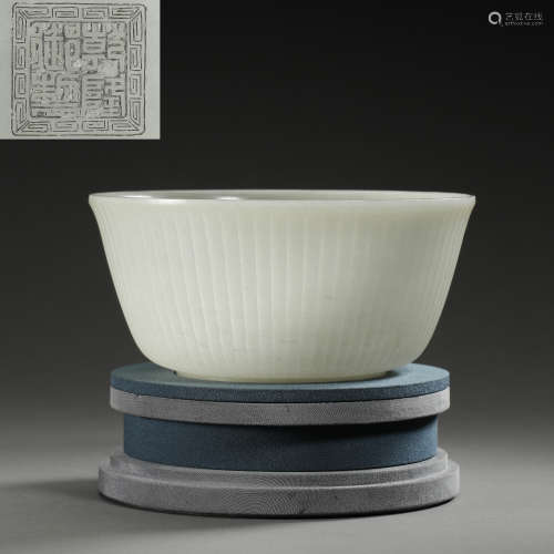 ANCIENT CHINESE HETIAN JADE BOWL 中國古代和田玉碗