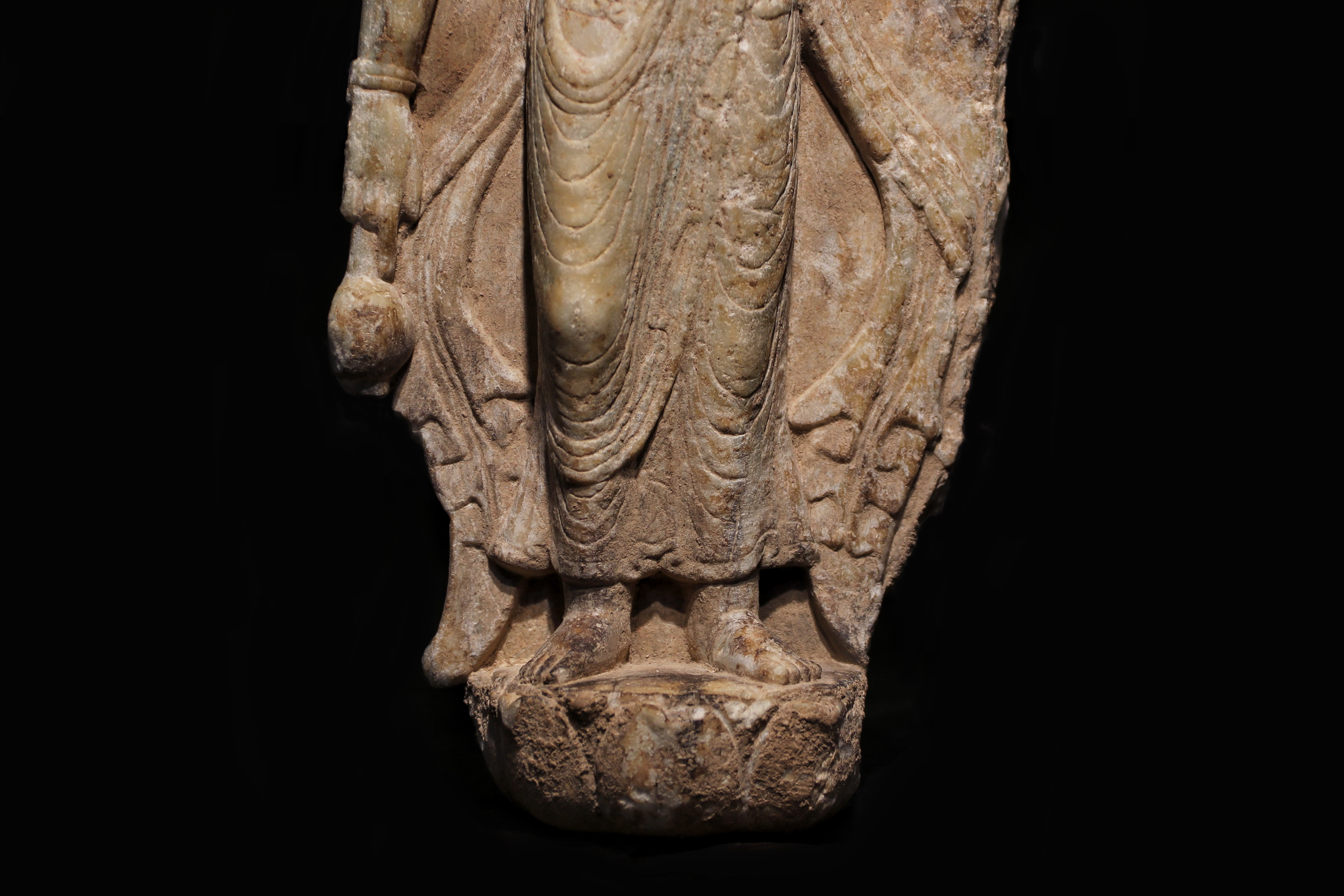 chineseancientstonecarvingbuddhastatue中国古代石雕佛像