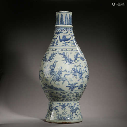CHINESE ANCIENT BLUE AND WHITE PORCELAIN VASE WITH PEOPLE WALKING AND RIDING  中國古代青花人物瓶