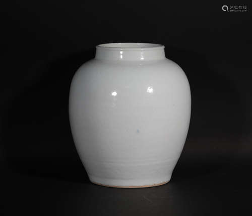 A Tianbai Glazed Jar Jiajing Period