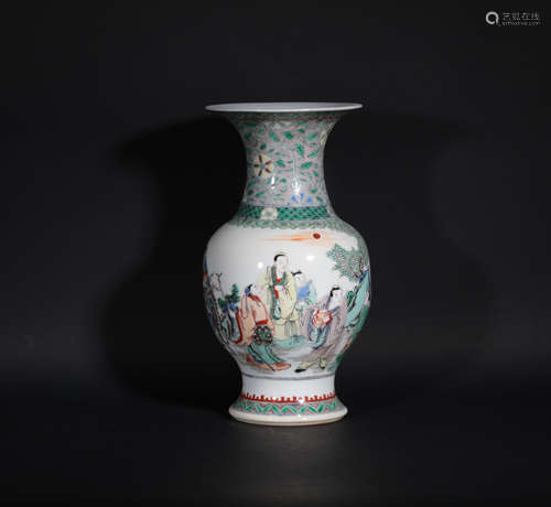 A Famille Verte Yen-Yen Vase Qing Dynasty