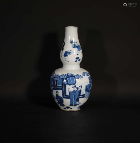 A Blue and White Figural Double Gourd Shaped Vase Kangxi Period
