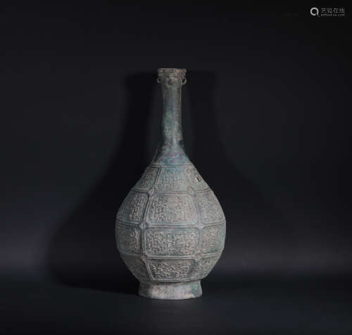 A Bronze Vase West Zhou Dynasty
