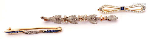 Mixed Lot: sapphire and seed pearl bow brooch stamped 18, cased, a precious metal sapphire and