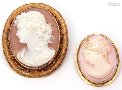 Mixed Lot: Victorian carved shell cameo brooch depicting a Bacchanalian lady in an ornate yellow