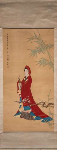 Arte Cinese An ink and color painting on silk depicting Guanyin dressed with a red mantleChina, Qin