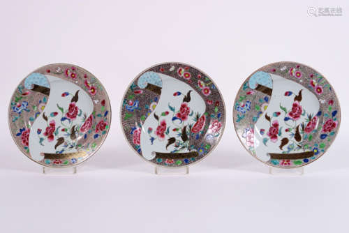 Series of three eighteenth century Chinese porcela…