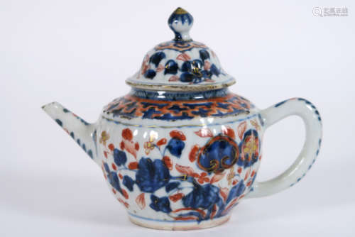 Eighteenth century Chinese porcelain teapot with I…