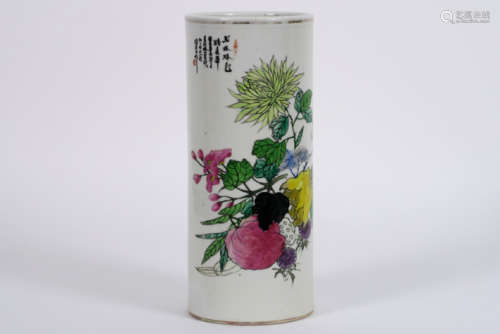 Chinese cylinder vase (rouleau vase) in marked por…