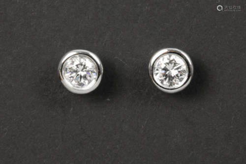 Pair of earrings in white gold (18 carat) each wit…