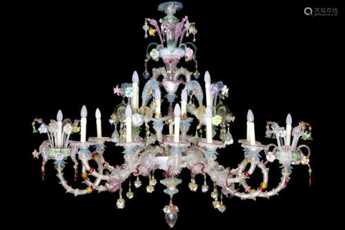 Superbe old Venetian chandelier with a rather larg…