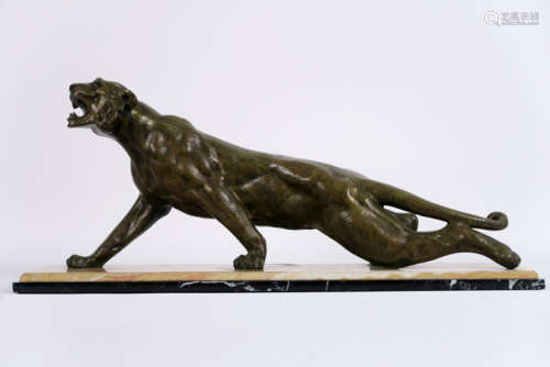 Art Deco sculpture in bronze : \