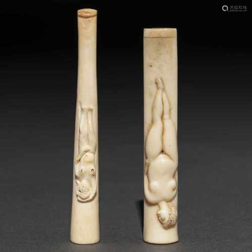 Conjunto de dos boquillas eróticas en marfil. Trabajo Francés, Siglo XIX