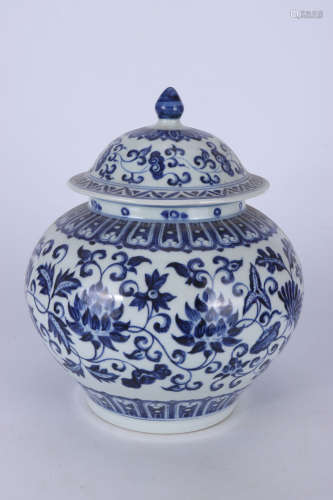 A BLUE AND WHITE LOTUS JAR WITH COVER MING DYNASTY XUANDE PERIOD