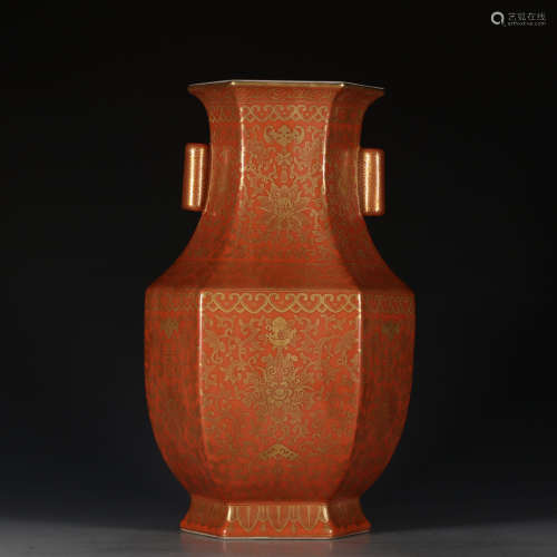 A FAMILLE ROSE VERMILION RED GILT HANDLED HEXAHEDRON VASE QING DYNASTY QIANLONG NIAN ZHI MARKED