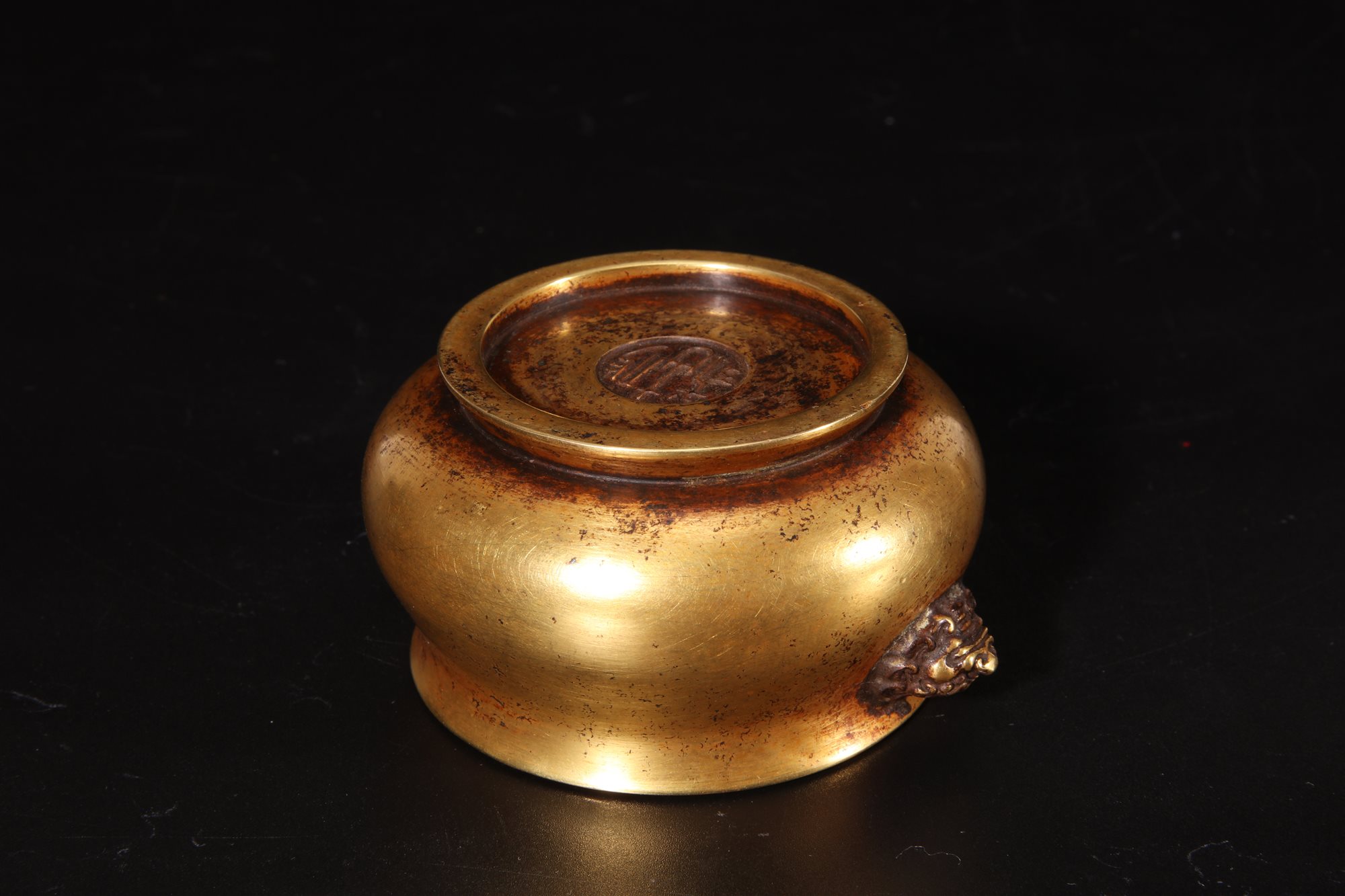 明代鎏金铜香炉图片