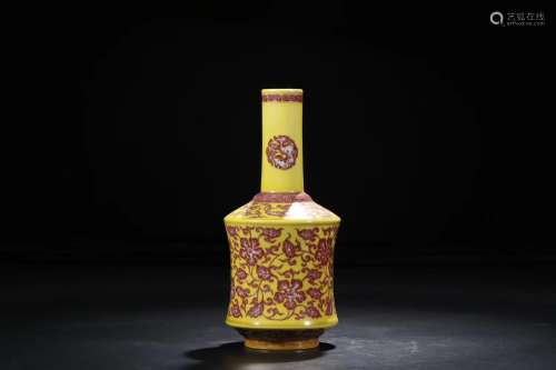 A YELLOW GLAZED FLORALS VASE QING DYNASTY YONGZHENG PERIOD