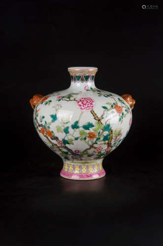 A FAMILLE ROSE FLORALS LIONS HANDLED VASE QING DYNASTY QIANLONG PERIOD