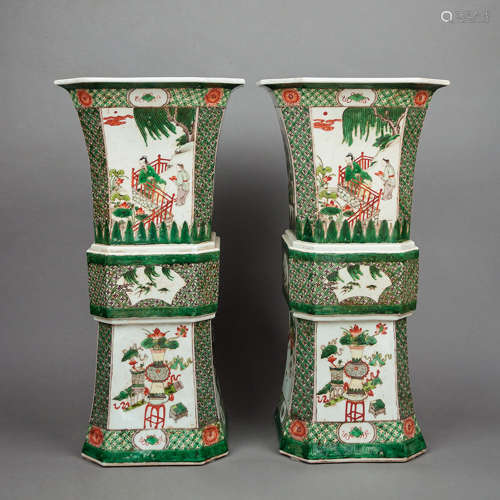 A PAIR OF WUCAI BIRDS AND FLOWERS GU-VASE