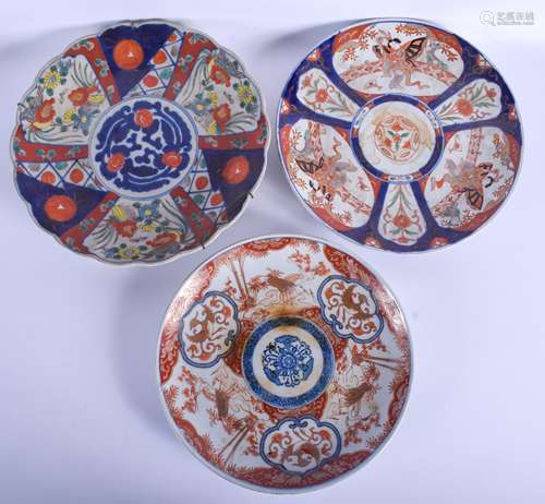 THREE LARGE 19TH CENTURY JAPANESE MEIJI PERIOD IMARI