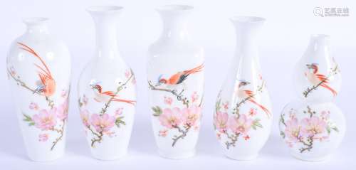 FIVE CHINESE REPUBLICAN PERIOD FAMILLE ROSE VASES. 8.5