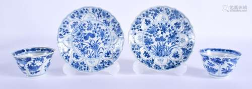 A PAIR OF 18TH CENTURY CHINESE KANGXI TEABOWLS AND