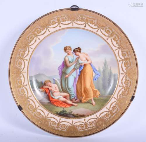 AN ANTIQUE VIENNA PORCELAIN CABINET PLATE painted with