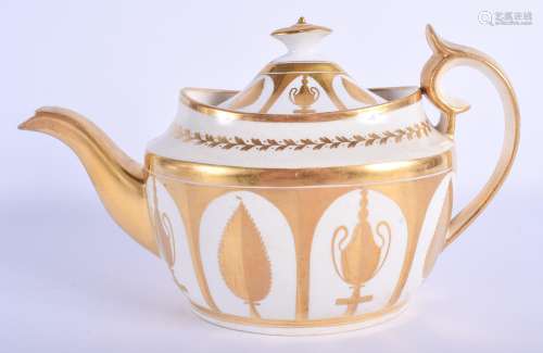 Early 19th c. Minton rare oval teapot and cover