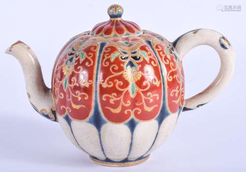 A 19TH CENTURY JAPANESE MEIJI PERIOD SATSUMA TEAPOT AND