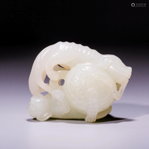 A CHINESE JADE ORNAMENT