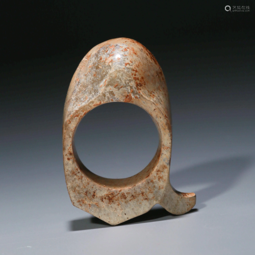 A CHINESE JADE RING