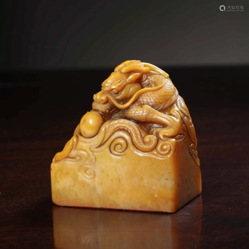 A CHINESE CARVE TIANH…