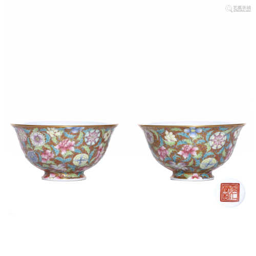 A PAIR OF CHINESE FLORAL PORCELAIN CUPS