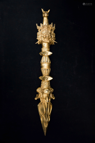 A CHINESE GILT BRONZE …