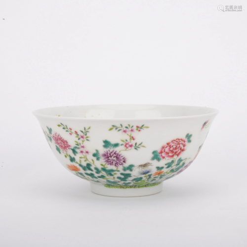 A CHINESE FLORAL FAMILLE ROSE PORCELAIN…