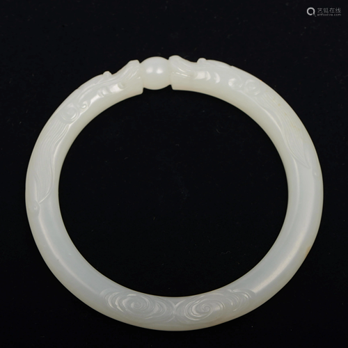 A CHINESE JADE BRACELET