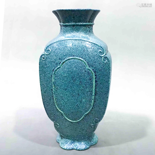 A LU JUN GLAZE PORCELAIN WALL BOTTLE