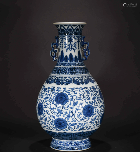 A CHINESE BLUE AND WHITE PORCELAIN …