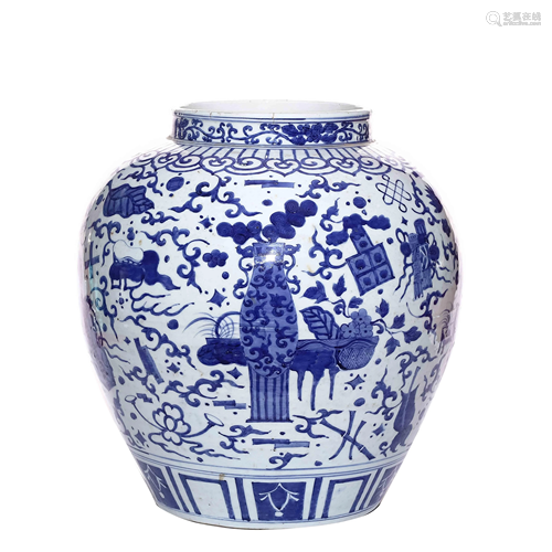 A CHINESE BLUE AND WHITE PORCELAIN J…