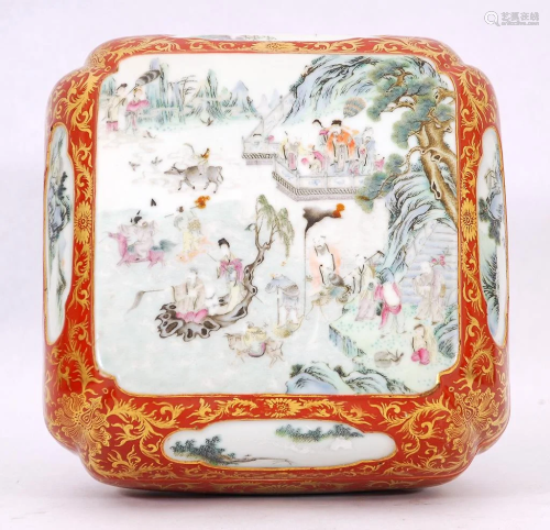 A Fine Chinese Famille Rose Porcelain Box