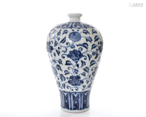 A Fine Chinese Blue and White Vase