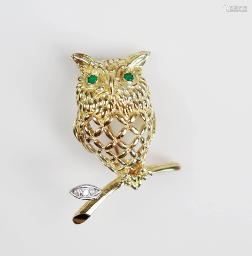 14K Yellow Gold Owl Gemstone Brooch